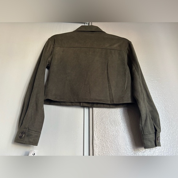 Dresses - Picture 7 of 7